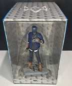 Watch Dogs 2 San Francisco Edition - collector's display box with Marcus Holloway figure and Xbox One game
