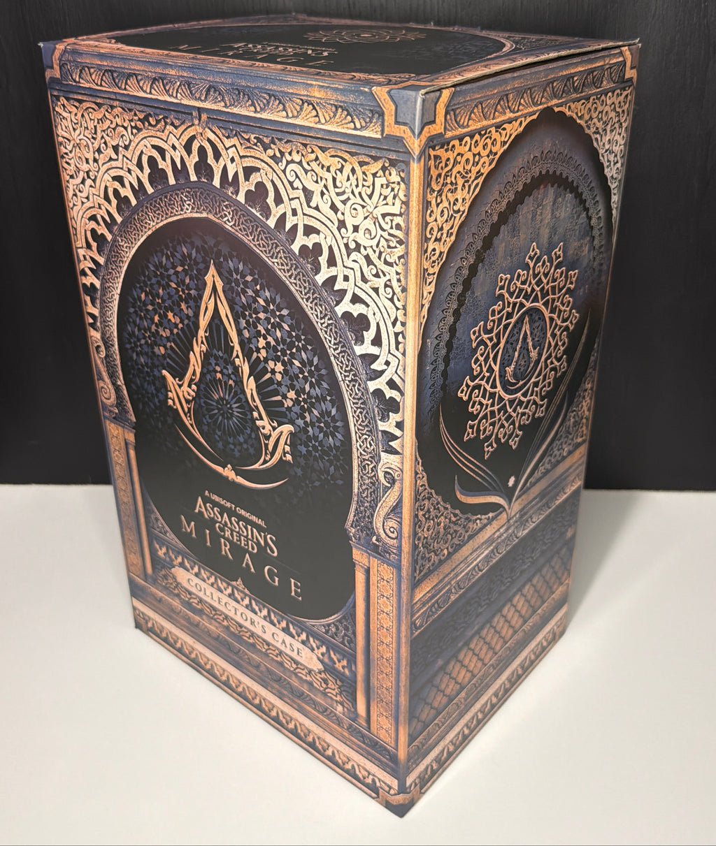 Open Mirage SteelBook and PS5 case with game disc and inserts